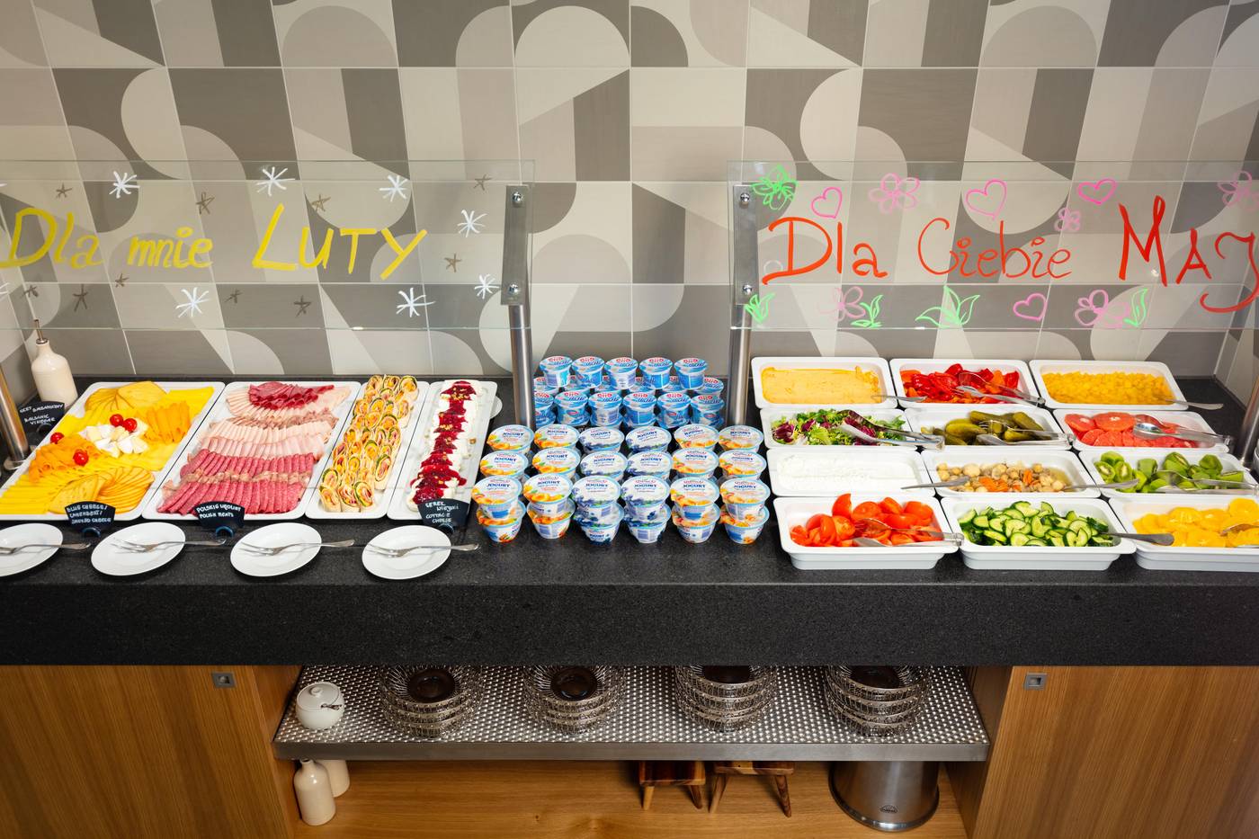 Holiday-Inn-Warsaw-City-Centre-Restaurant-55