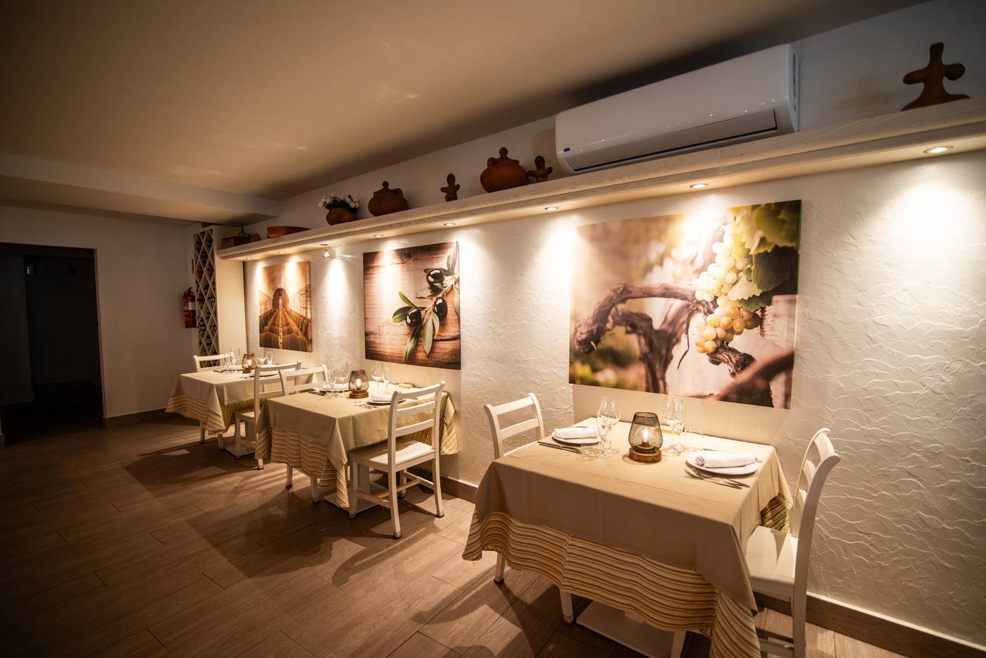 Aequora-Lazarote-Suites-Restaurant-62