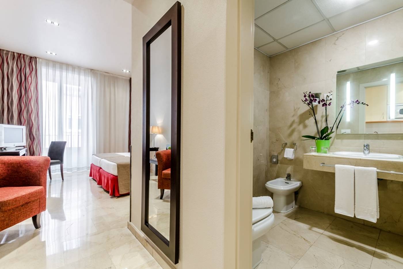 Exe-Suites-33-General-view-17