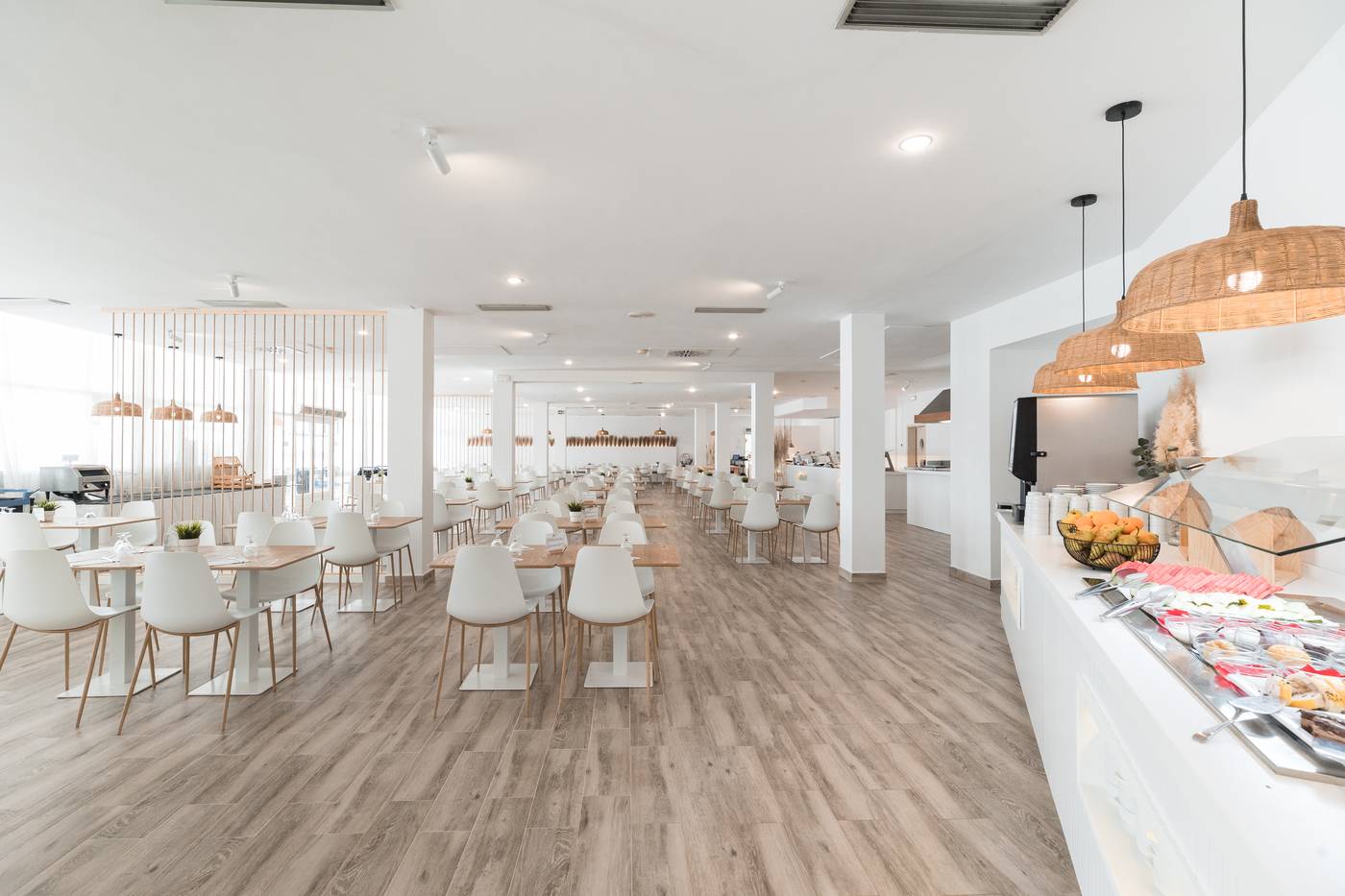 Beach-Club-Restaurant-50