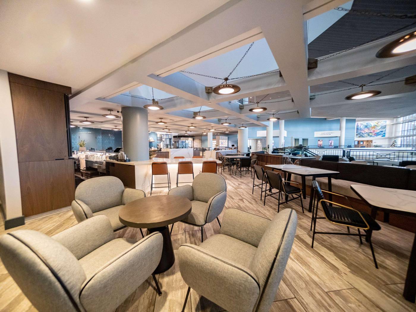 Hyatt-Regency-Long-Beach-Restaurant-12