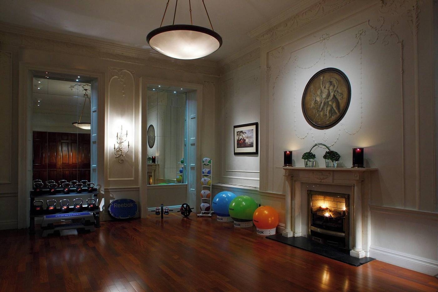 The-Shelbourne--Autograph-Collection-Sports-and-Entertainment-20