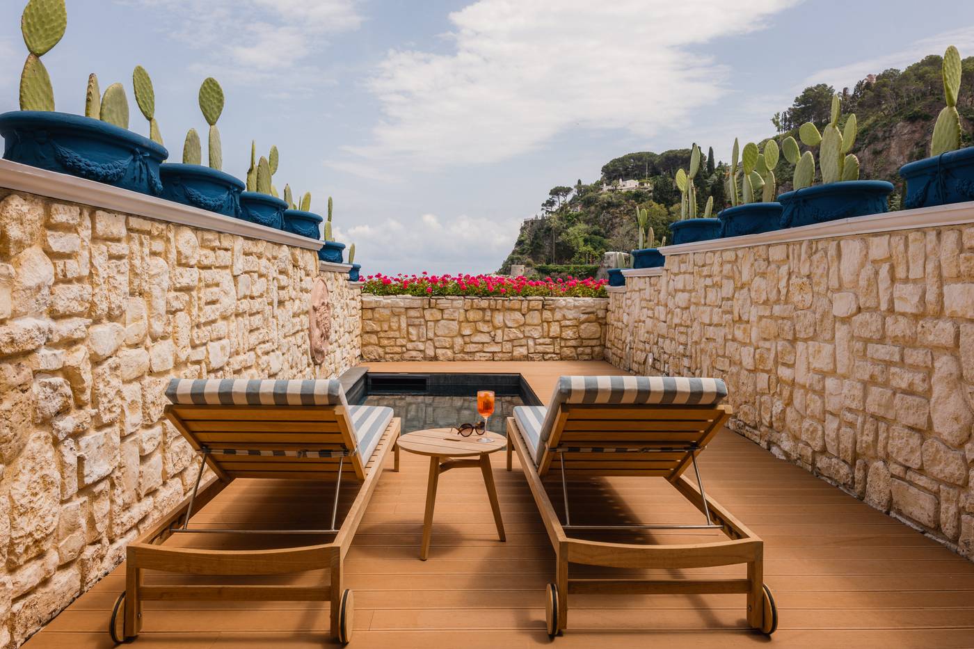 Mazzaro-Sea-Palace-Room-43