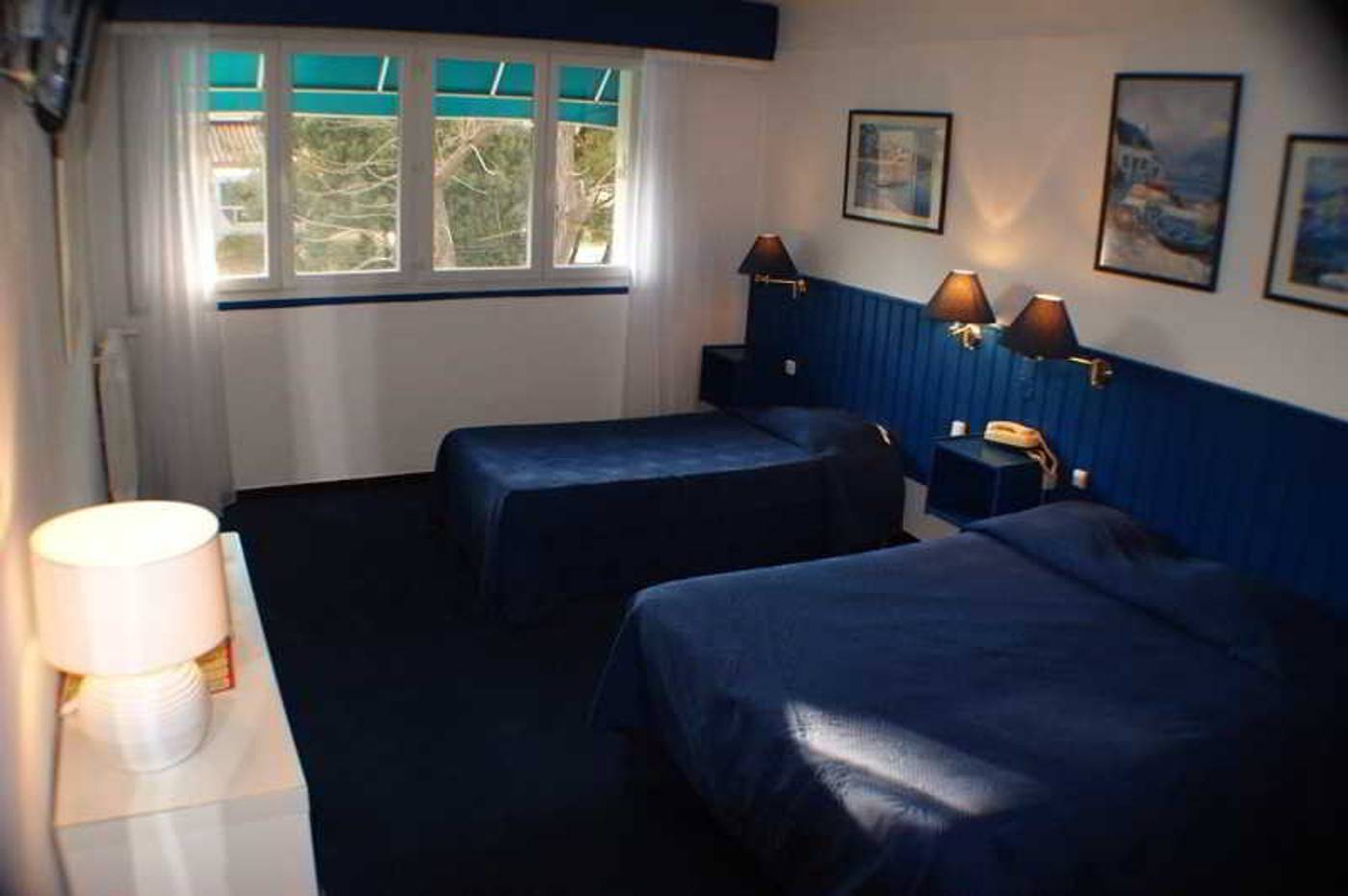 La Potiniere-France-TOULON-Room-9