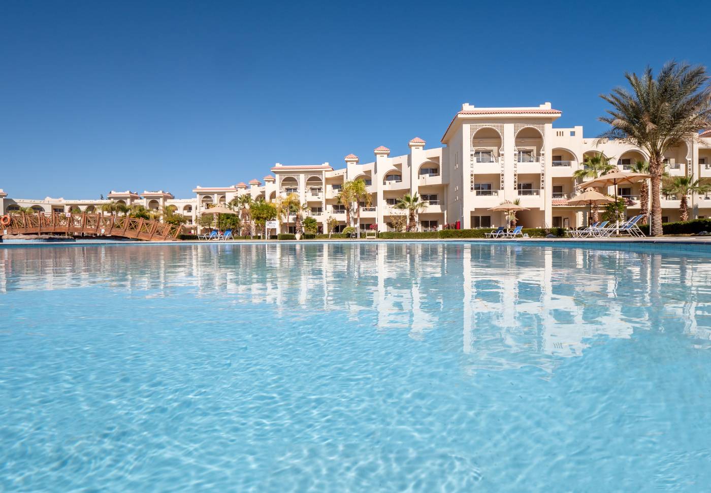 Serenity-Alma-ex--Serenity-Fun-City-Pool-2