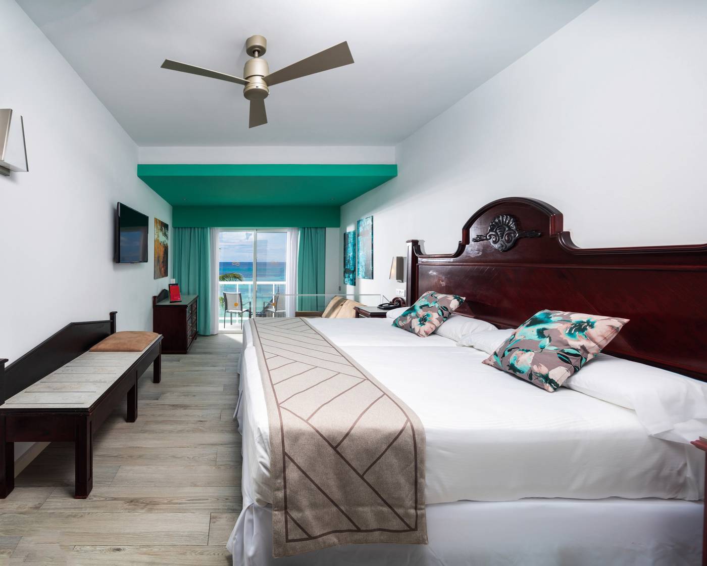 Riu-Ocho-Rios-All-Inclusive-Room-23