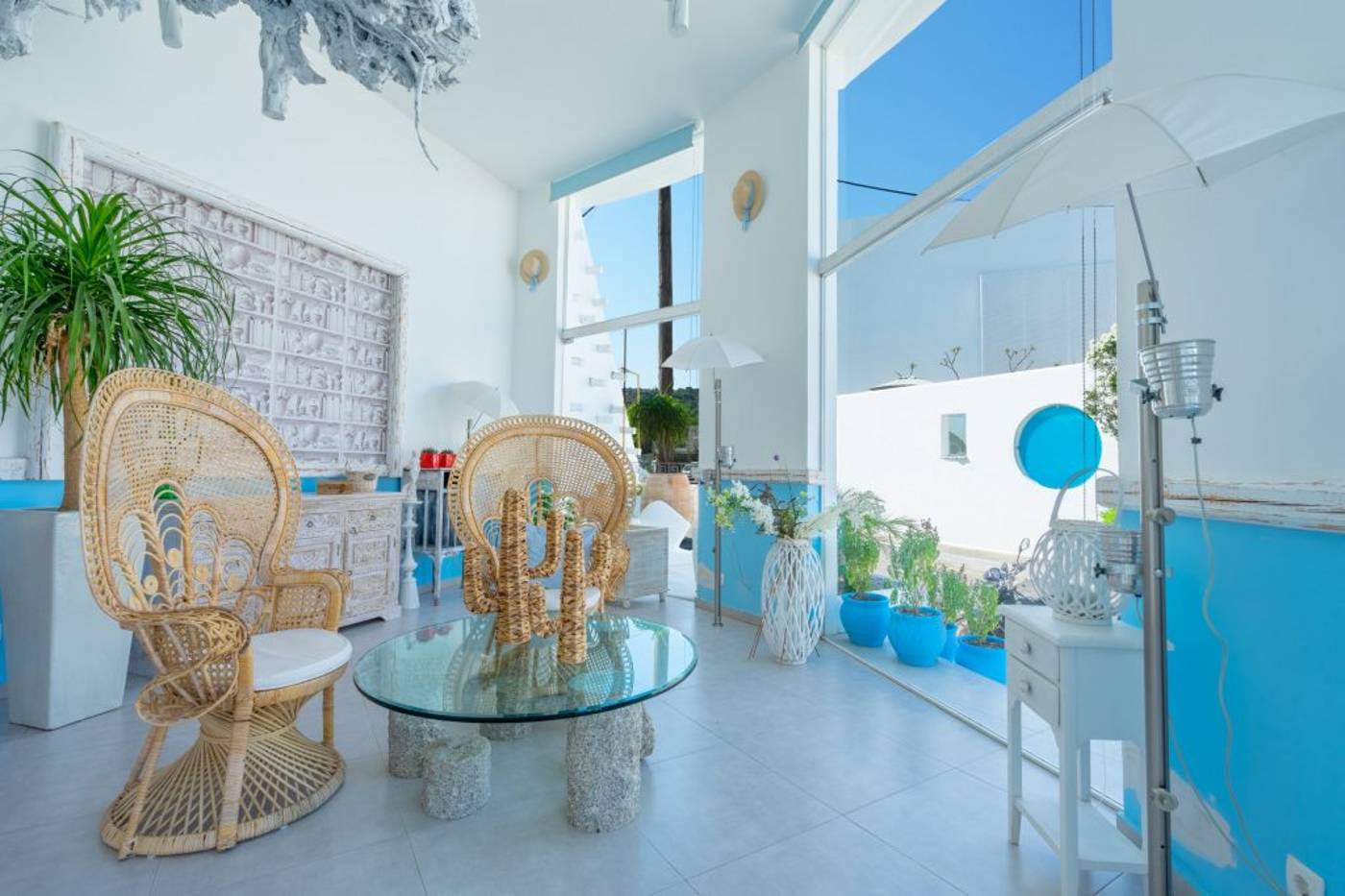 Kouros-Home---Adults-Only--16---Lobby-24