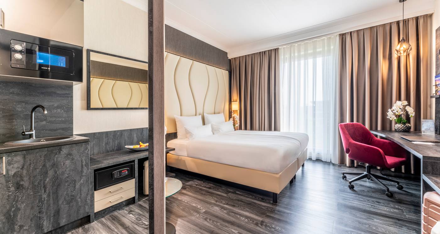 PLAZA Premium Grand Winston-Netherlands-Rijswijk-Room-7