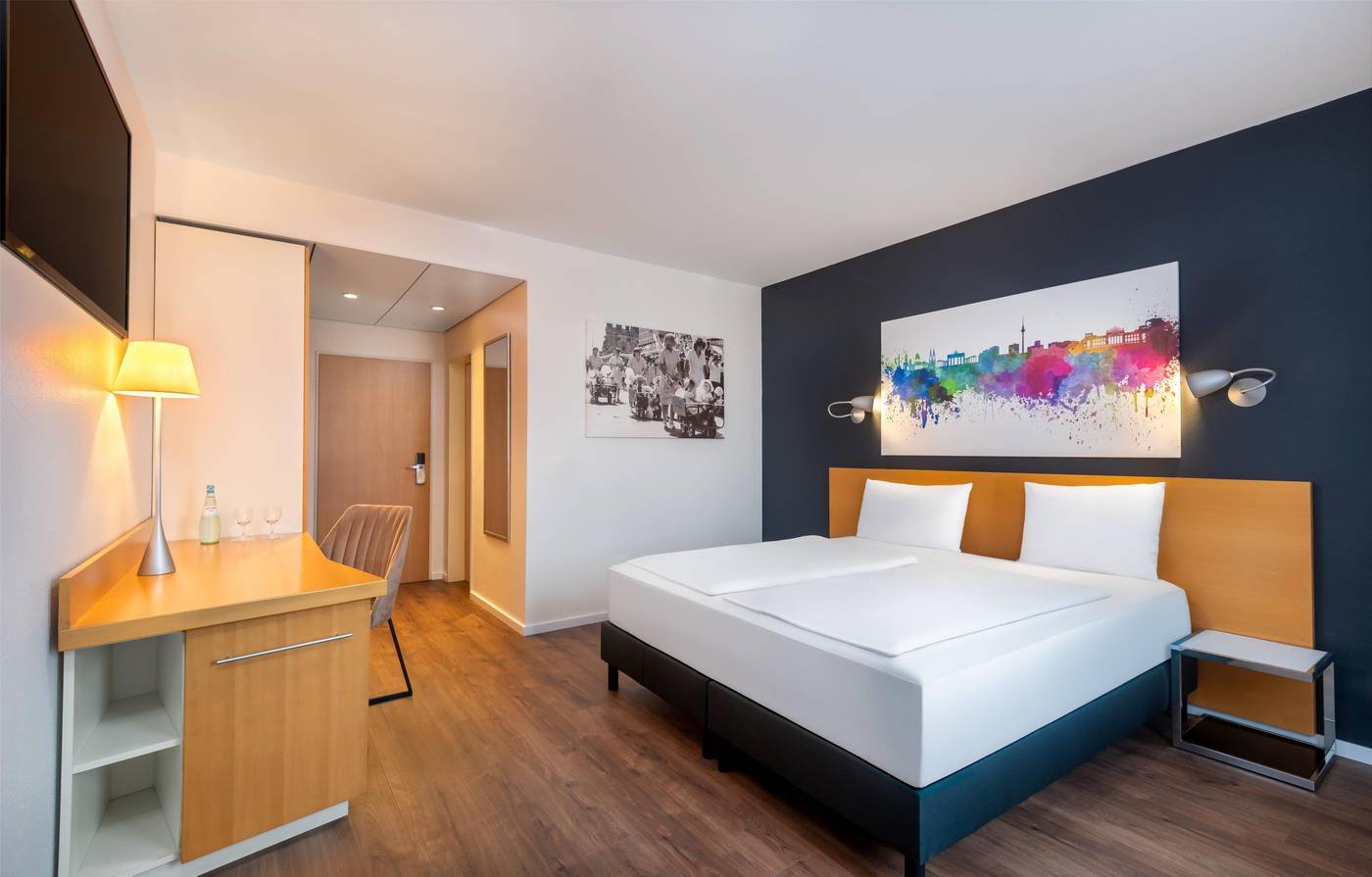 Wyndham-Garden-Potsdam-Room-7