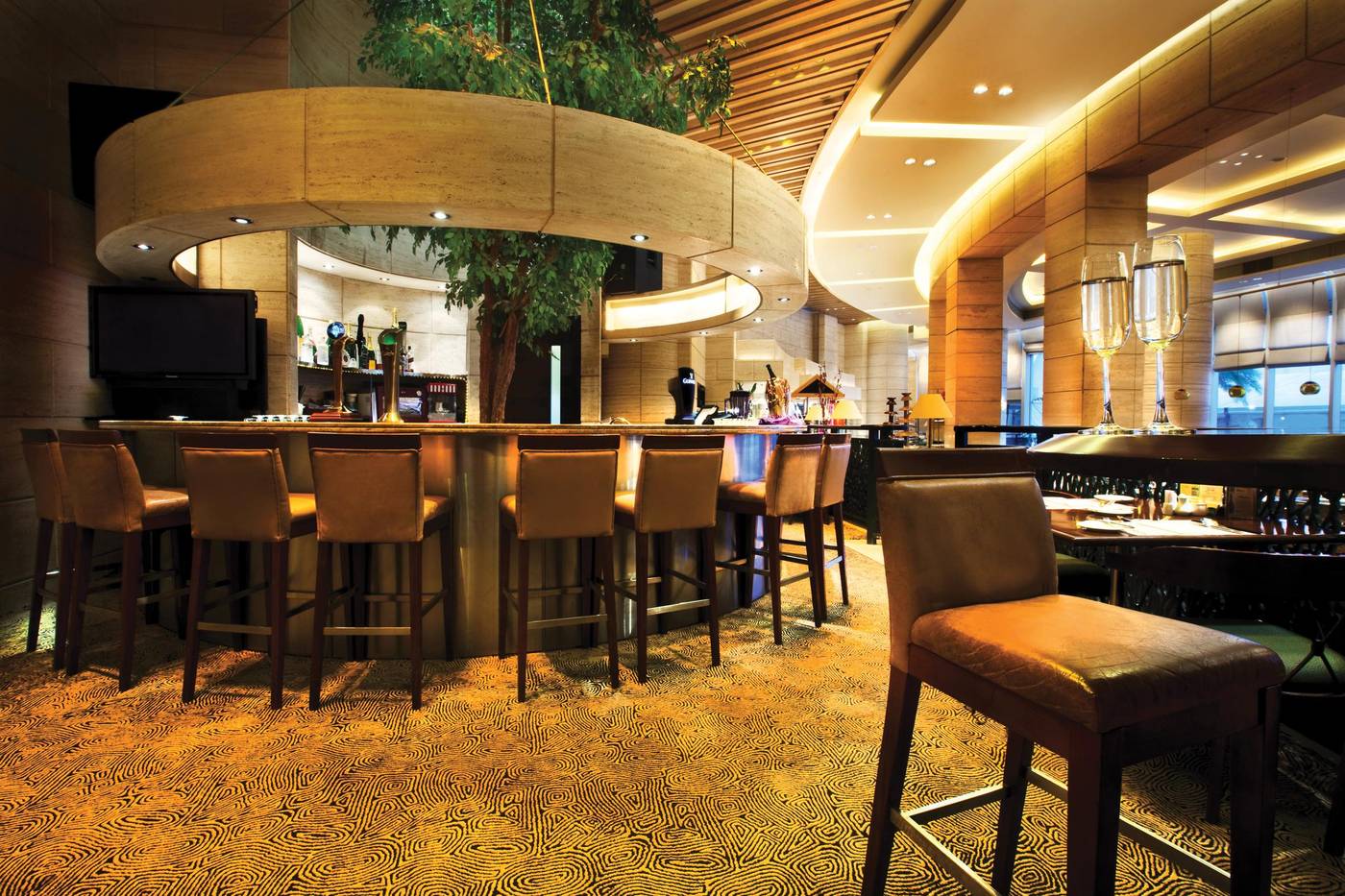 Harbour-Plaza-Metropolis-Bar-6