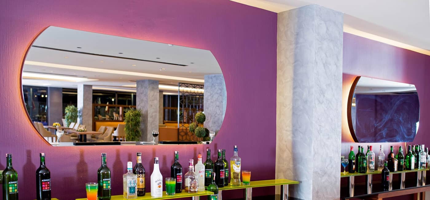 Mirage-World-Bar-50