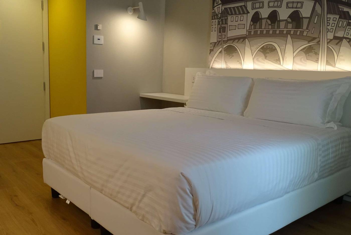 Wyndham-Garden-Florence-Room-24