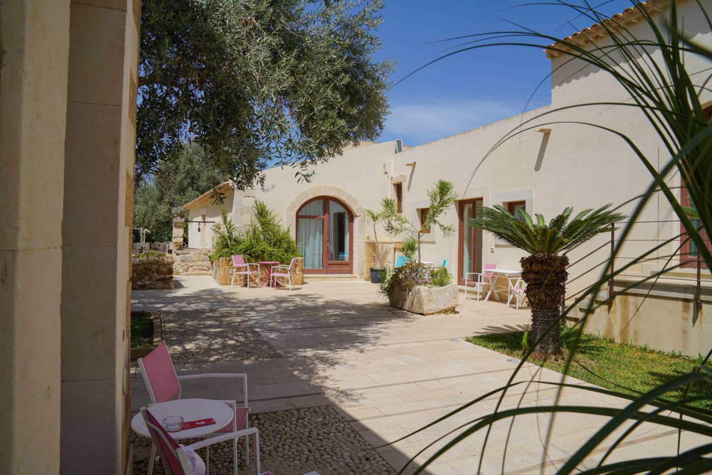 Kalaonda-Coutry-Resort-General-view-8