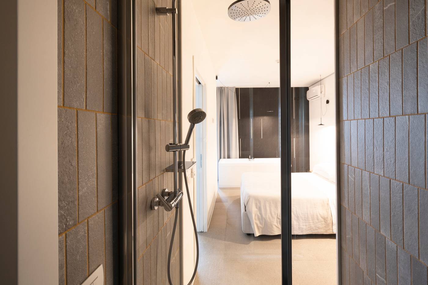 Alkamuri-Posh-Hotel---Spa-Room-51