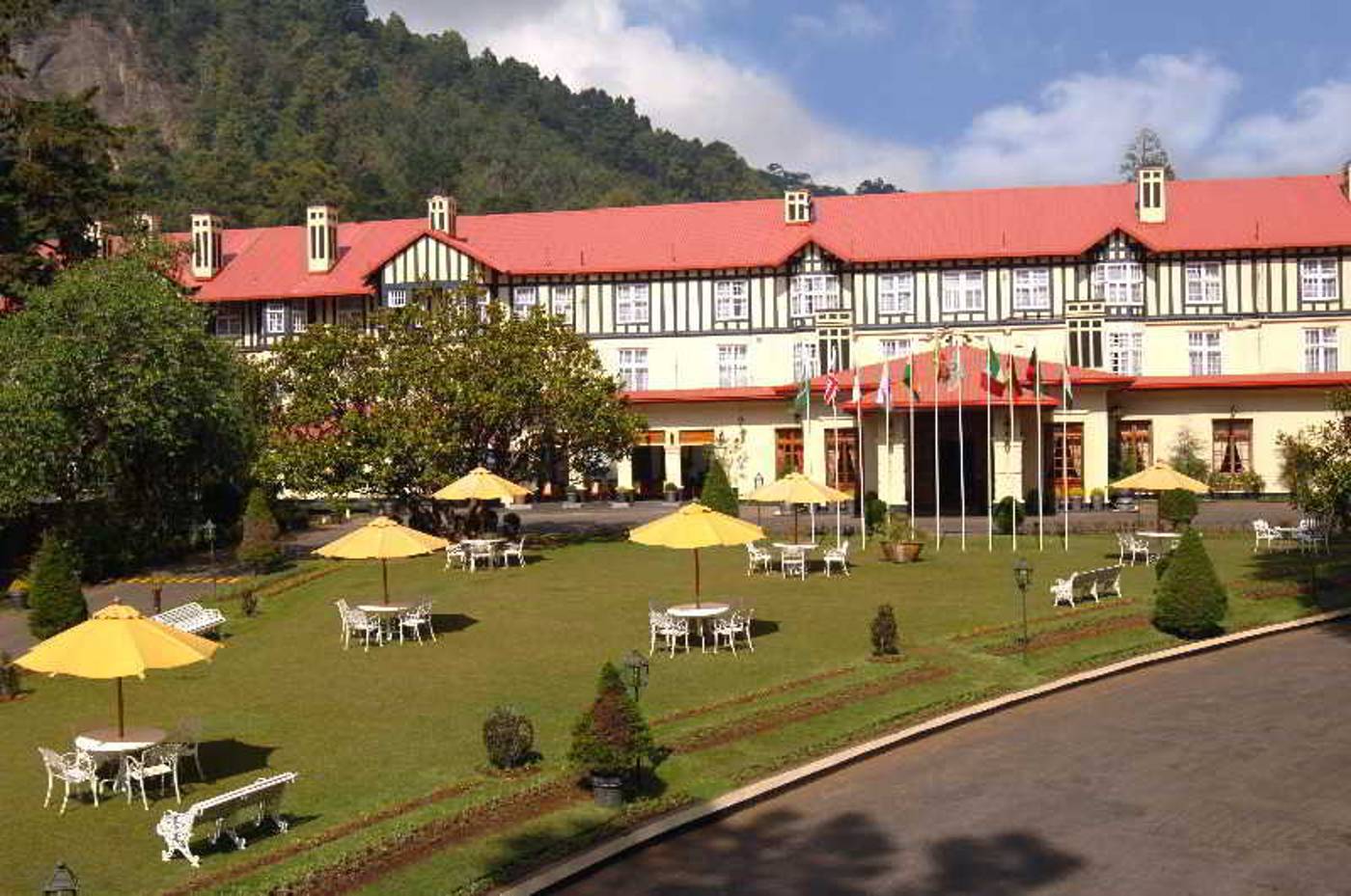 The Grand Hotel-Sri Lanka-NUWARA ELIYA-General view-10