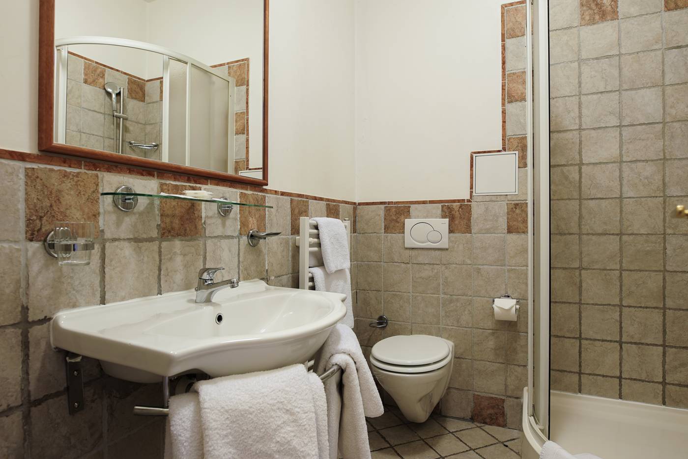 Hotel-Tivoli-Prague-Room-17