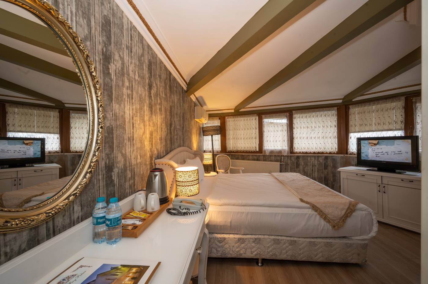 Kupeli-Palace-Room-3