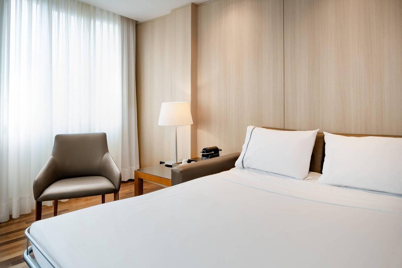 AC-Malaga-Palacio-Room-18