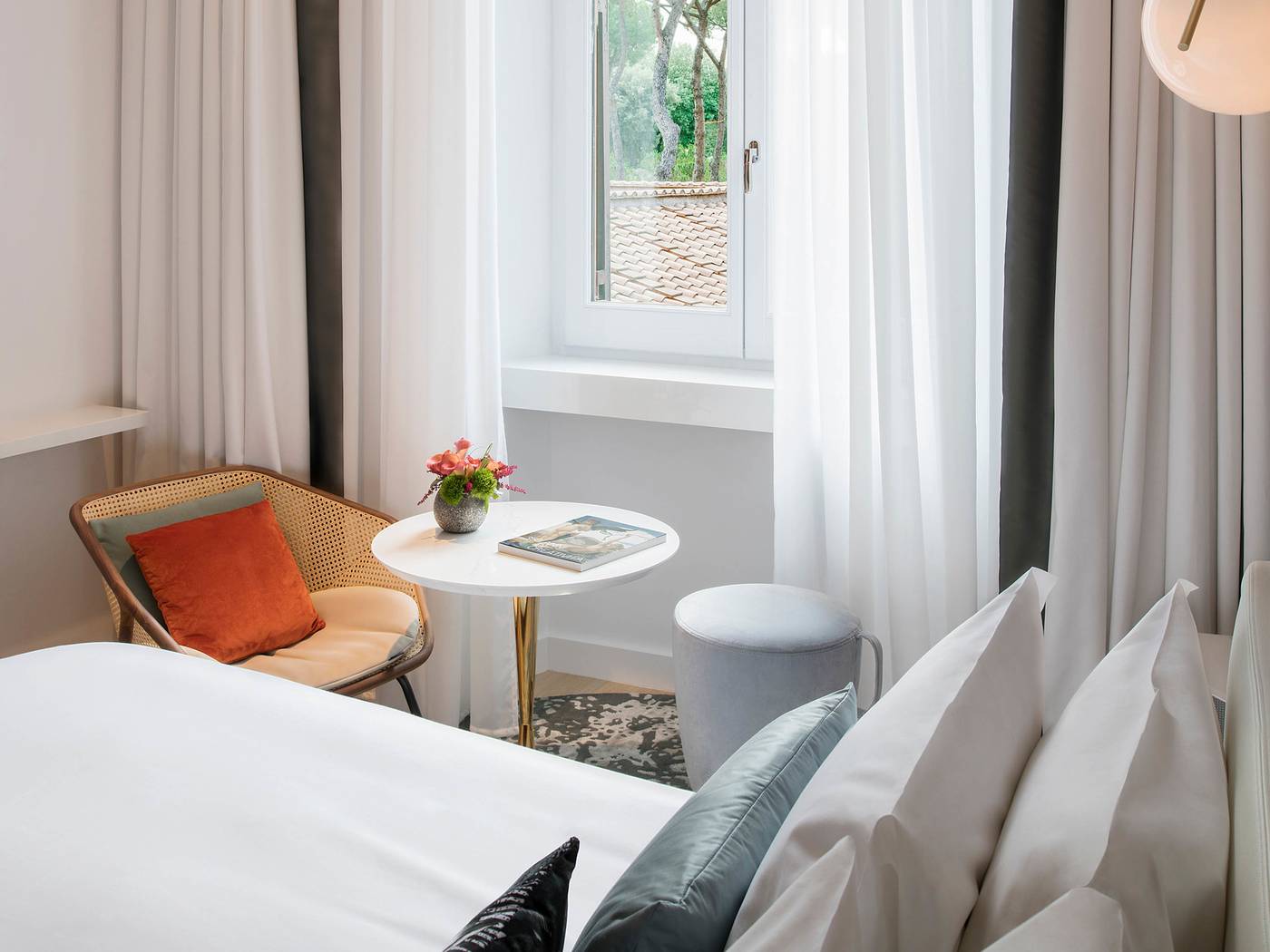 Sofitel-Roma-Villa-Borghese-Room-11