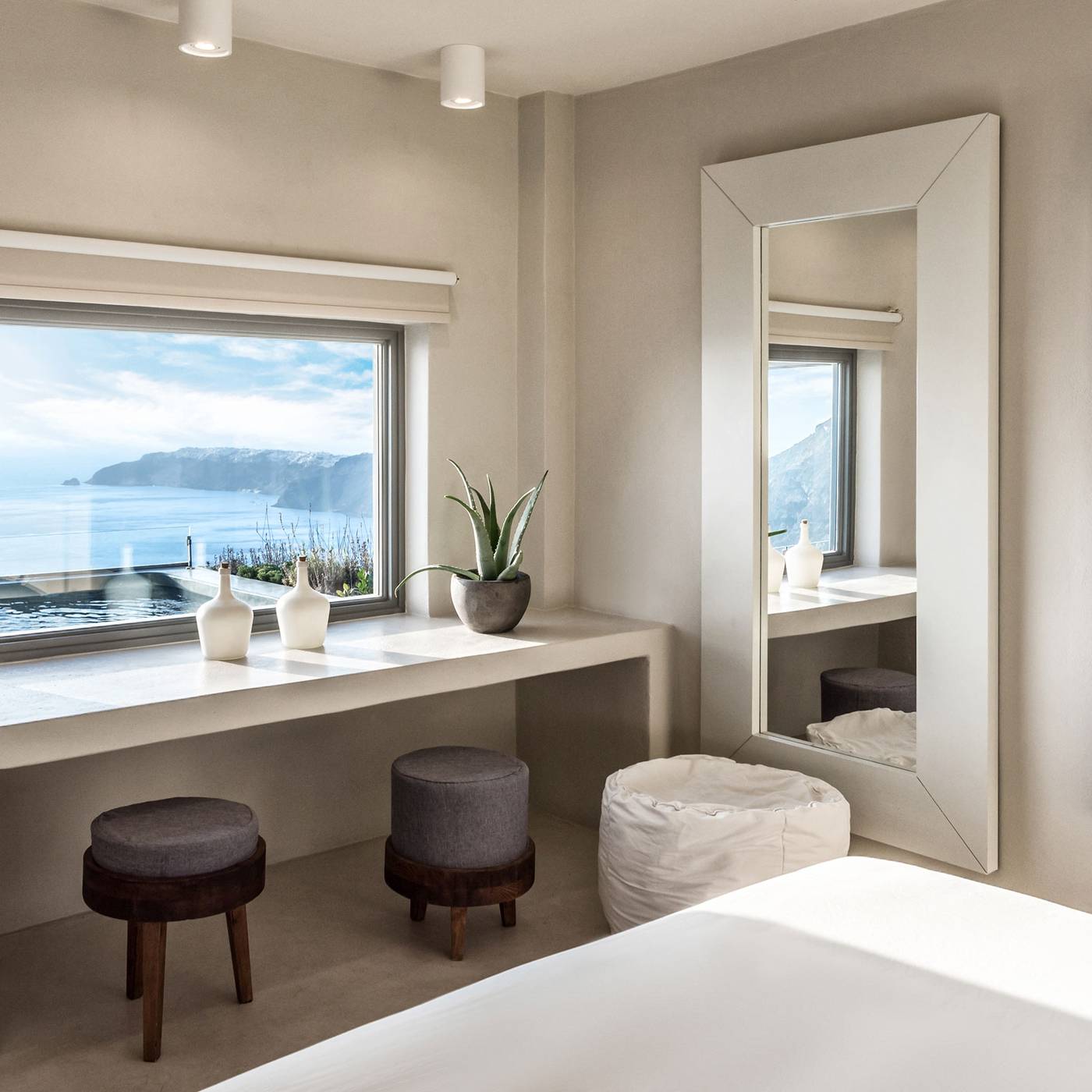 West-East-Suites-Room-28