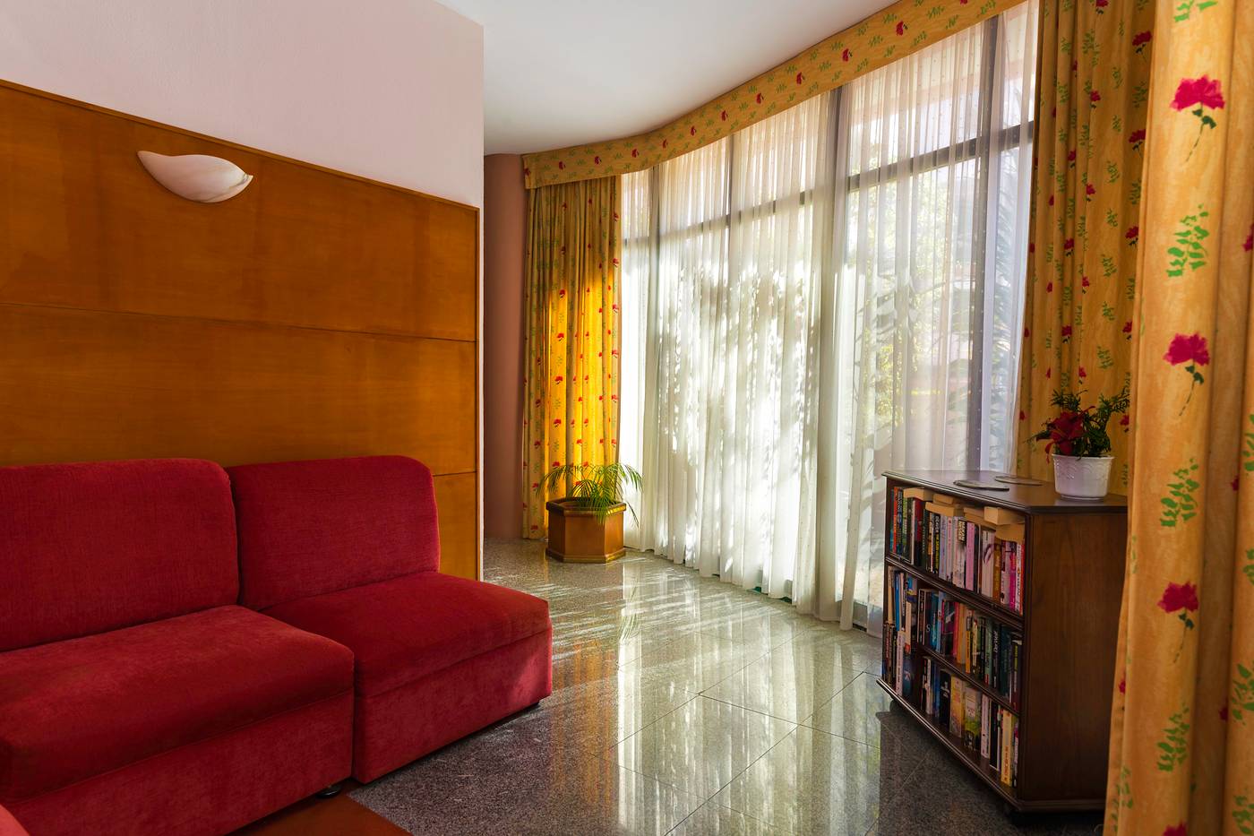 Imperatriz-Aparthotel-Lobby-20