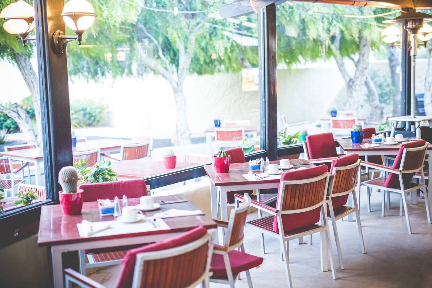 Risco-del-Gato-Suites-LIVVO-Senses-Collection-Restaurant-25