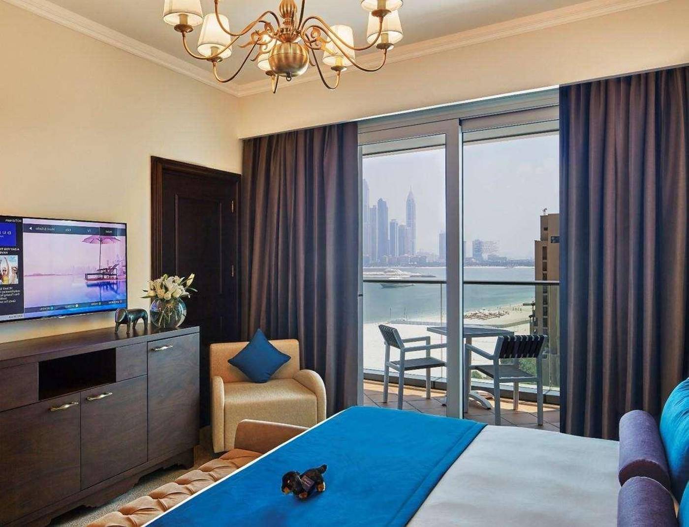 Dukes-The-Palm--a-Royal-Hideaway-Hotel-Room-27