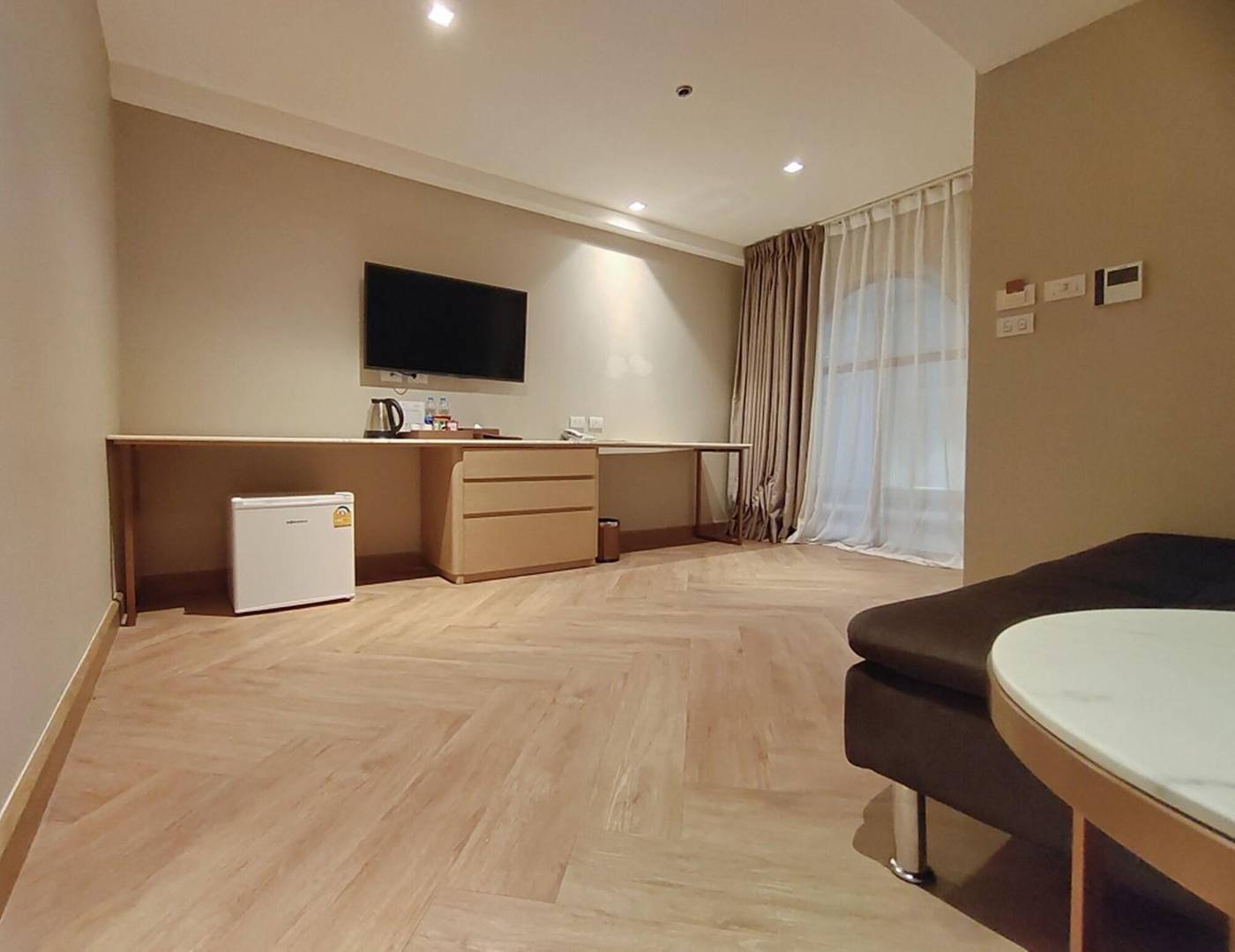 Away-Bangkok-Riverside-Kene-Room-36