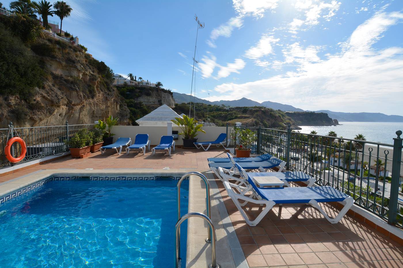 Apartamentos-HC-Burriana-Playa-Pool-2