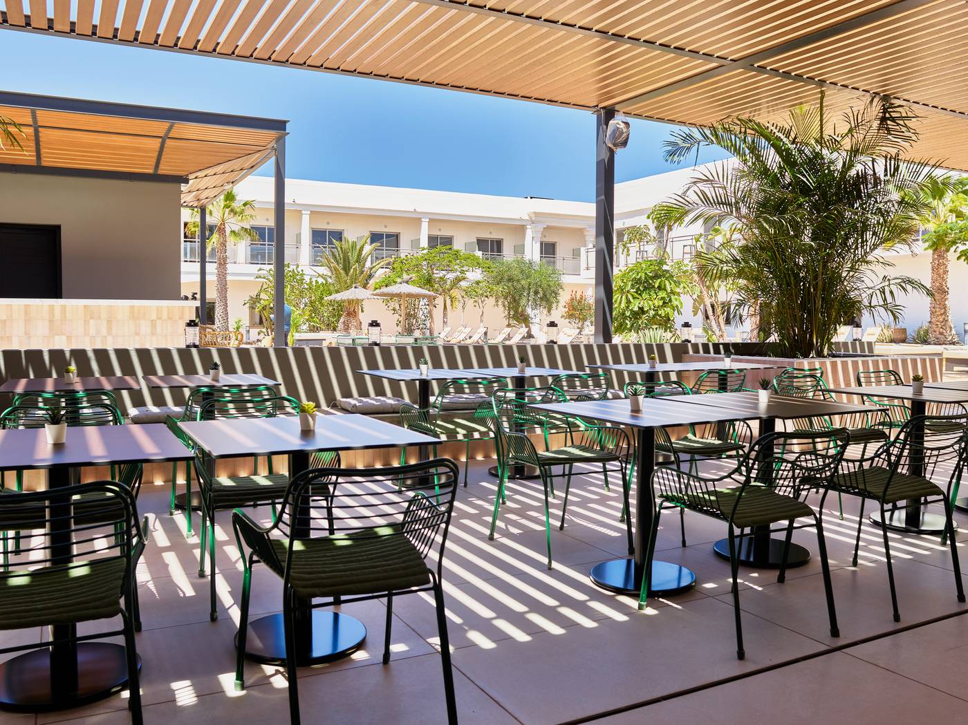 Coral-Cotillo-Beach-Restaurant-23