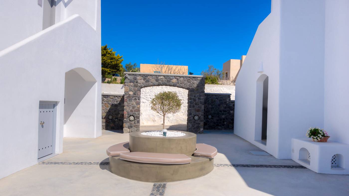 White-Harmony-Suites-Terrace-39