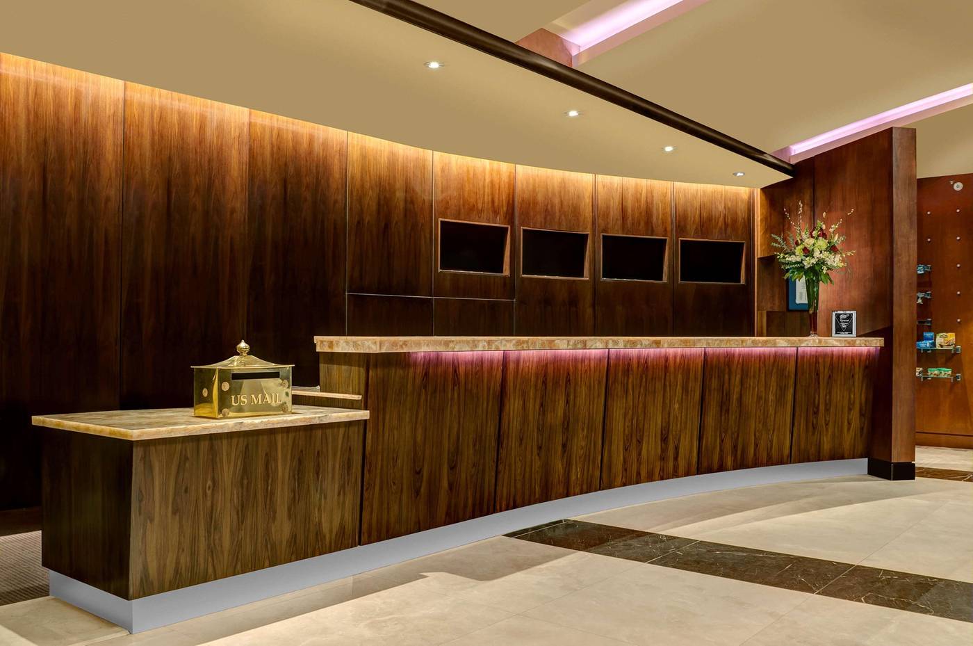 Hilton-New-York-Times-Square-Lobby-4