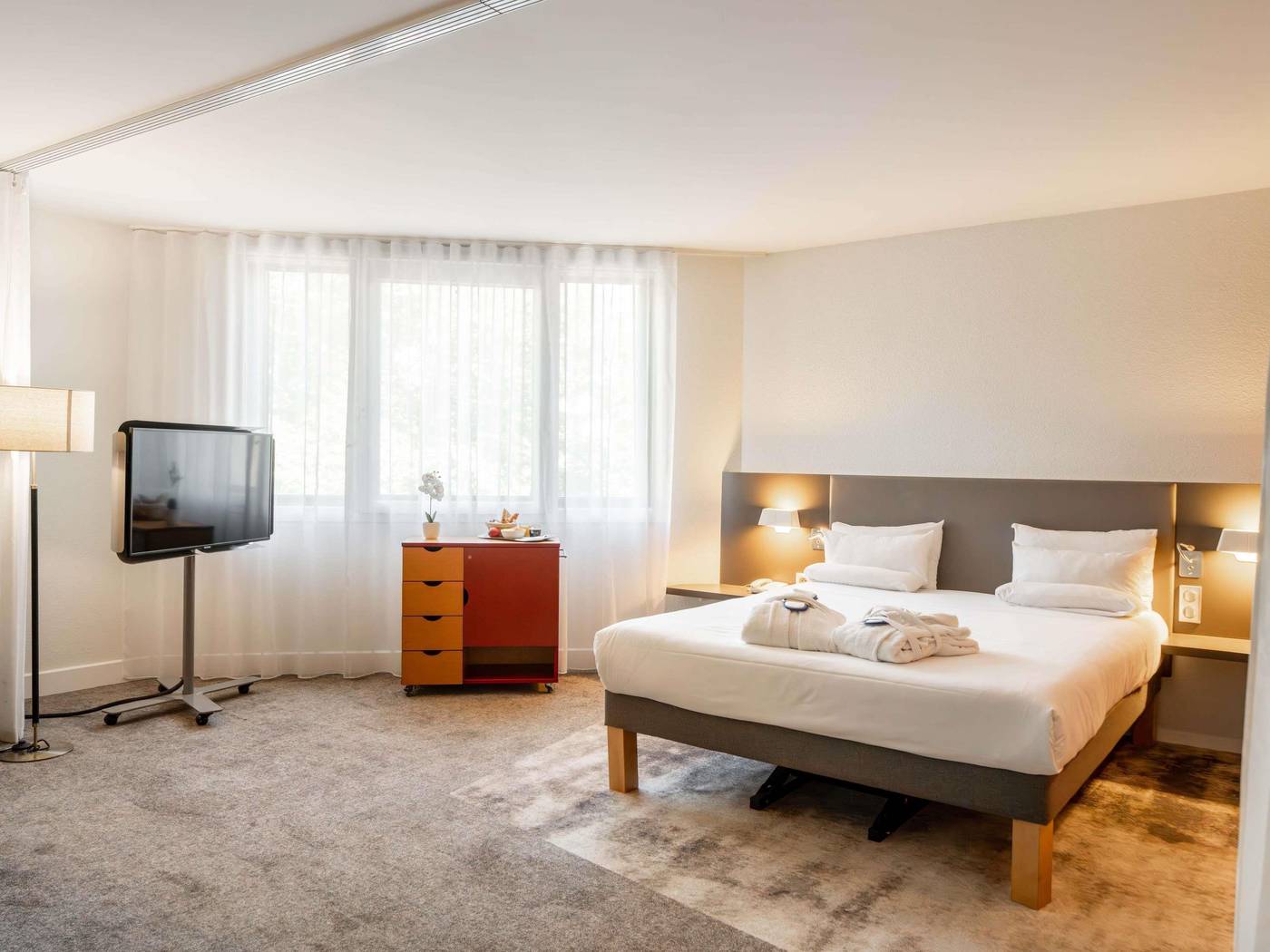 Novotel-Suites-Cannes-Centre-Room-22