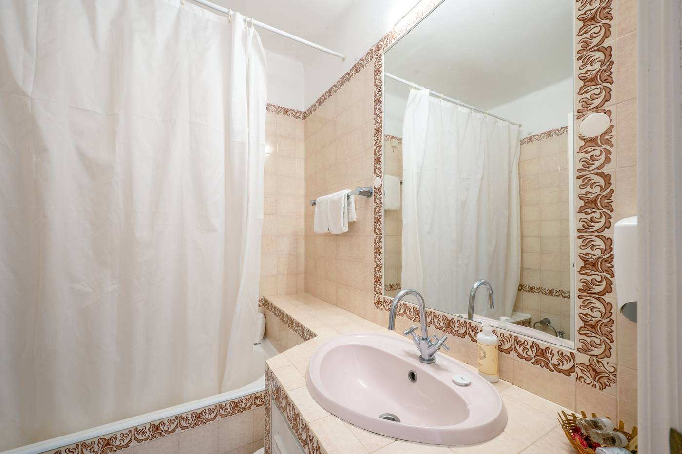 Porta-da-Vila-Room-24
