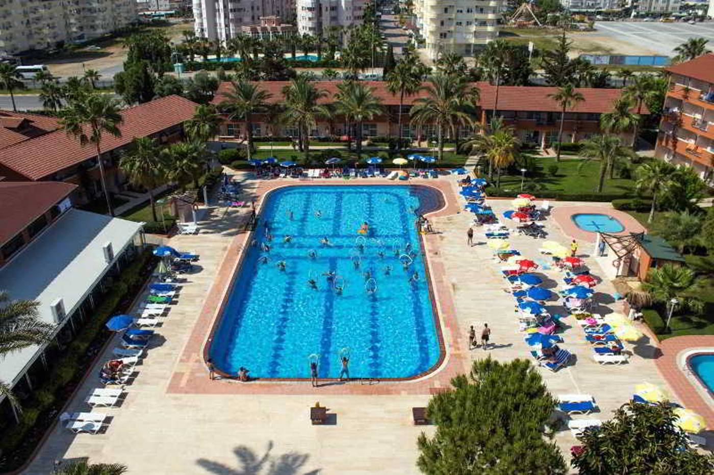 Club-Turtas-Beach-Hotel-Pool-3