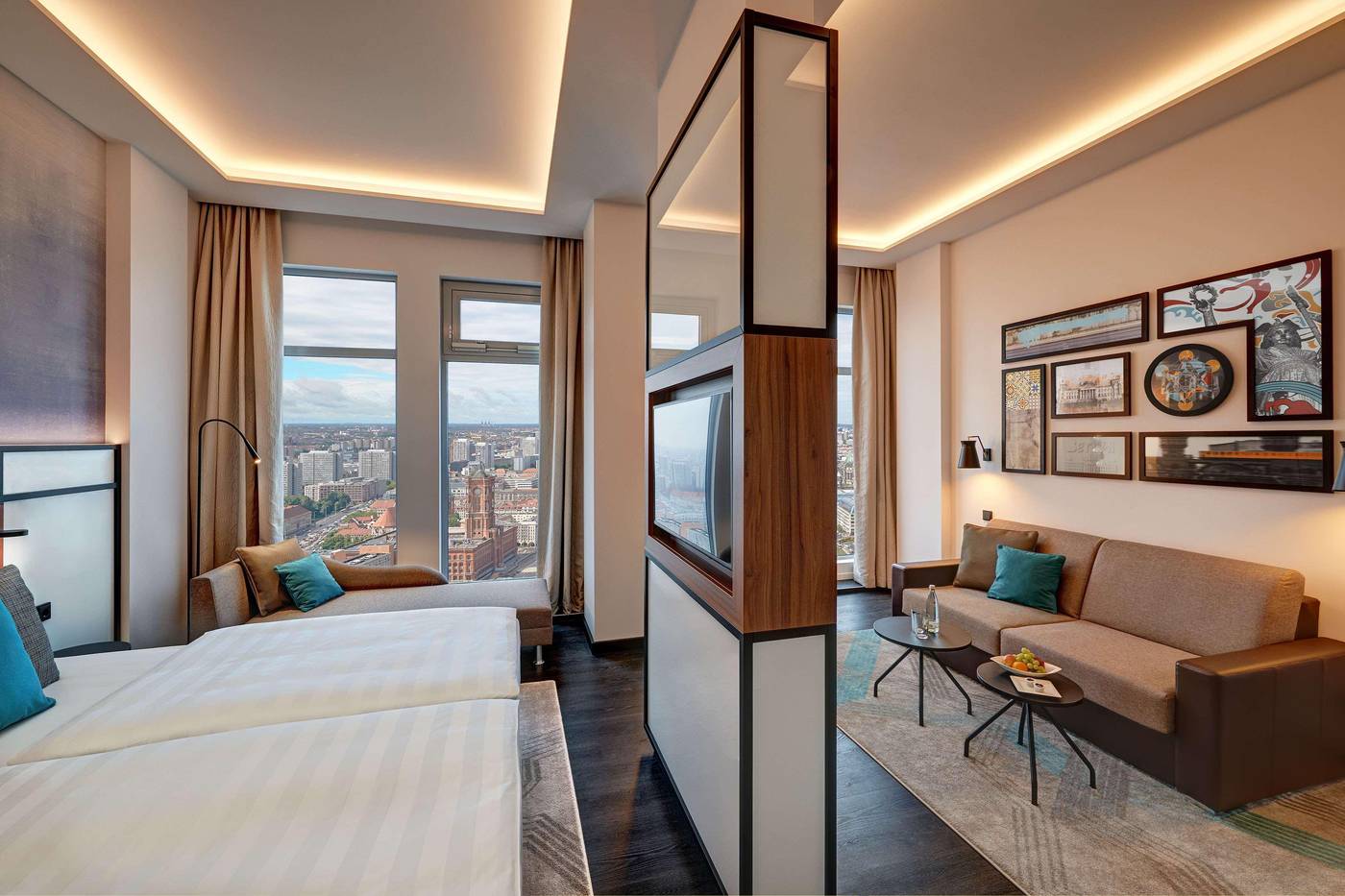 Park-Inn-by-Radisson-Berlin-Alexanderplatz-Room-10