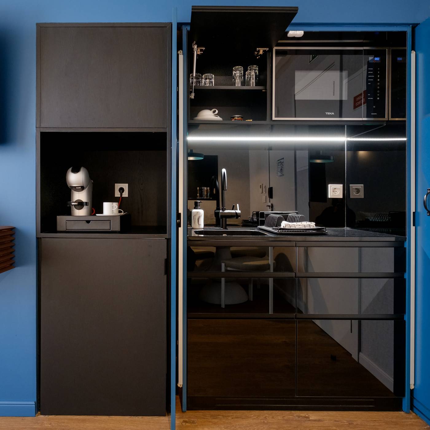 Mourasuites-Hotel-Room-12