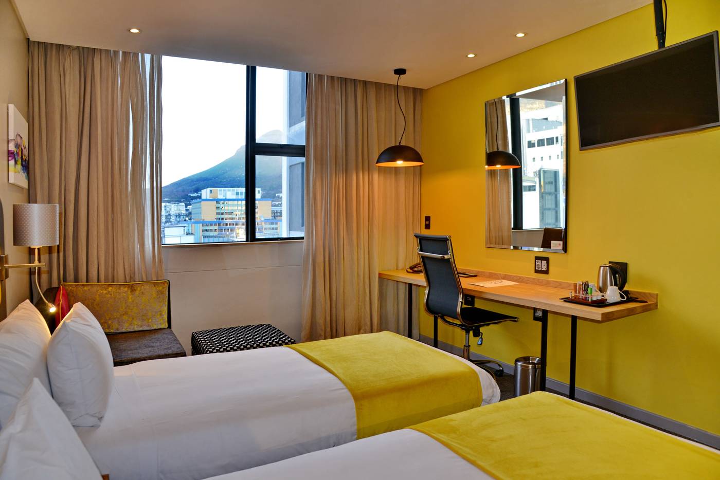 Strand-Tower-Room-11