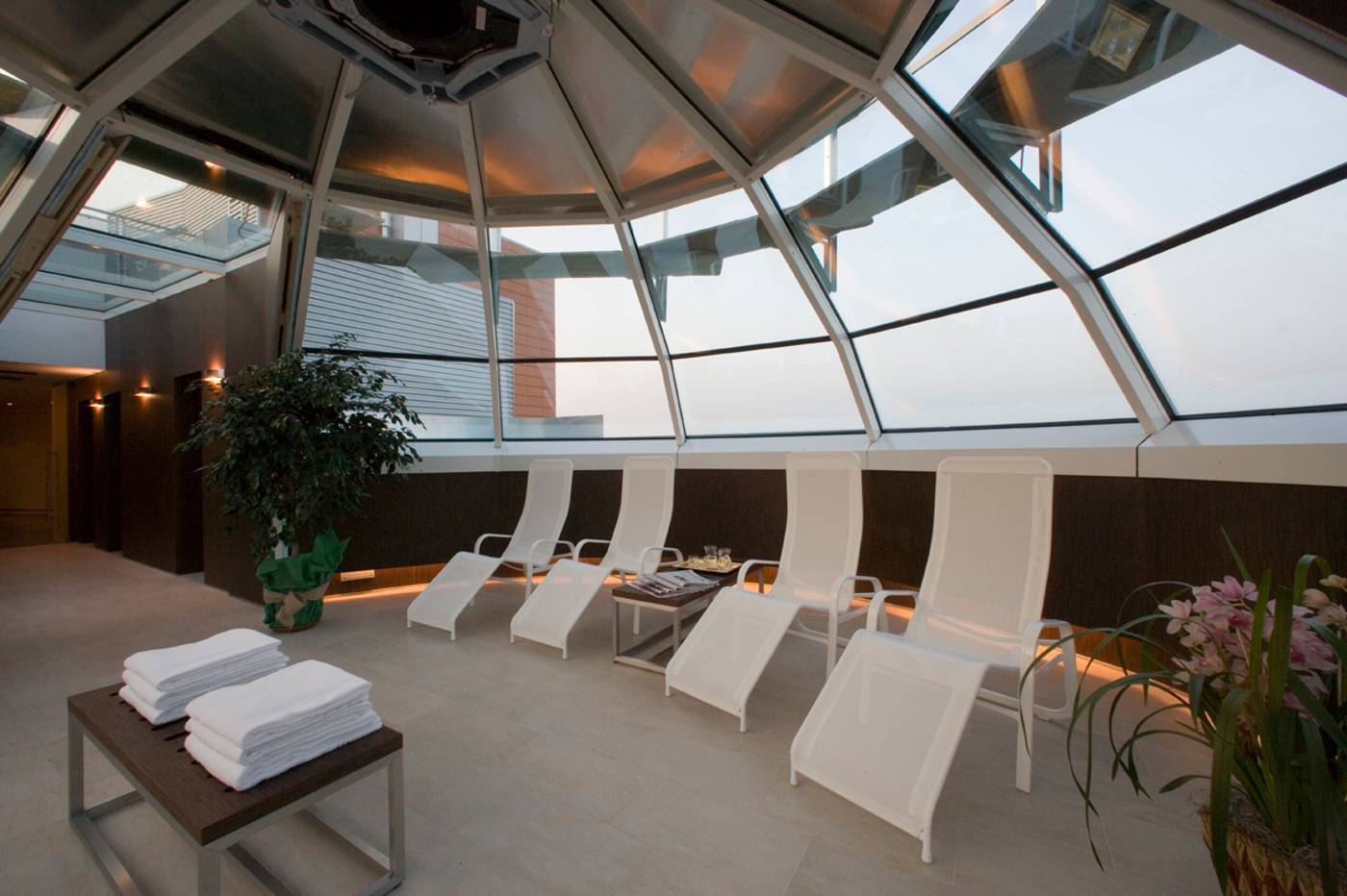 Antony-Palace-Hotel-Sports-and-Entertainment-11