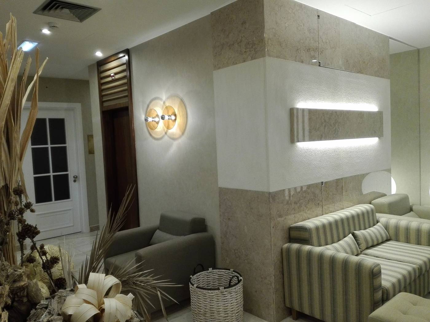 Do-Centro-Hotel-Lobby-17