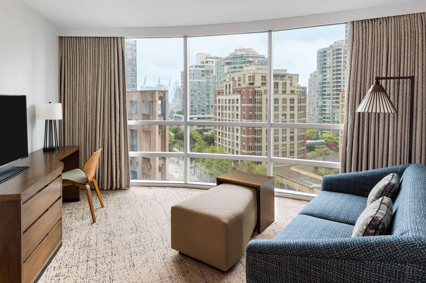 Hilton-Vancouver-Downtown-Room-13