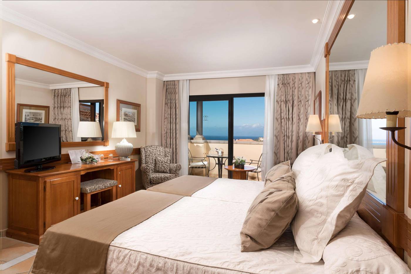 Hotel-GF-Gran-Costa-Adeje-Room-34