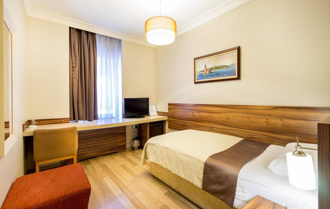 My-Rose-Hotel-Room-6