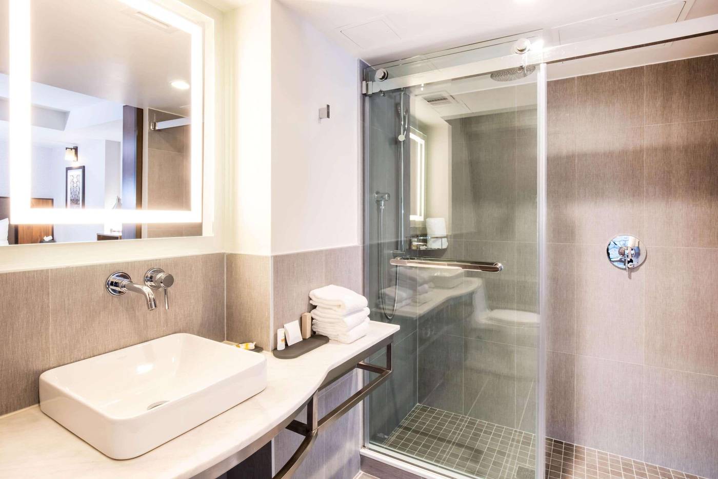 La-Quinta-Inn-and-Suites-Times-Square-South-Room-46