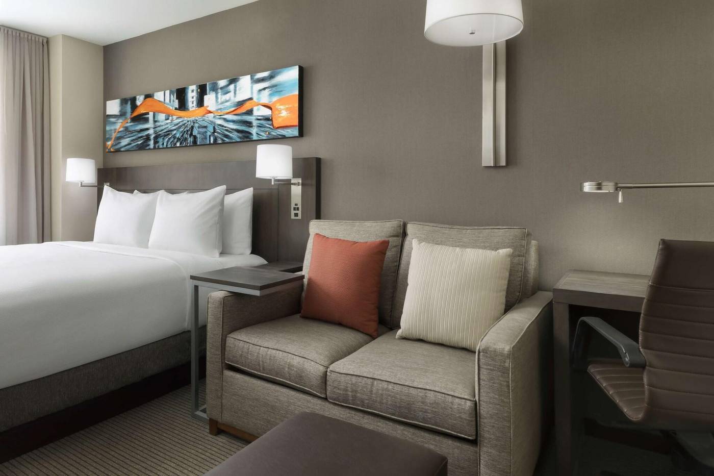 Hyatt-Place-New-York-City---Times-Square-Room-4