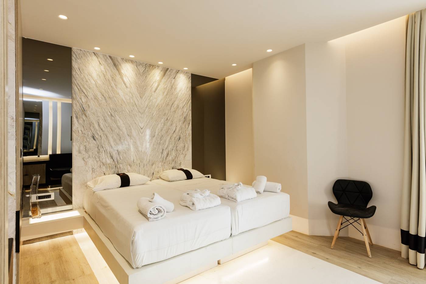 Kahlua Boutique Hotel & Suites