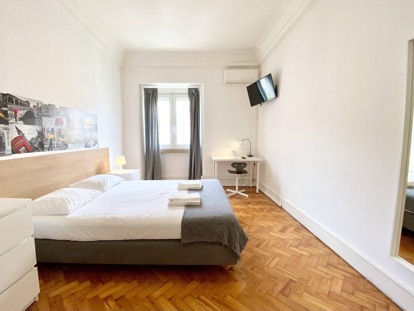 Home-Out-Rooms---Apartments-Room-55