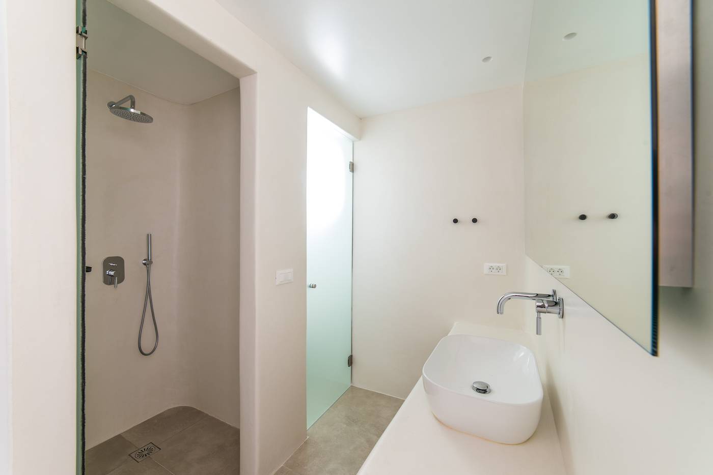 Vienoula-s-Garden-Room-28