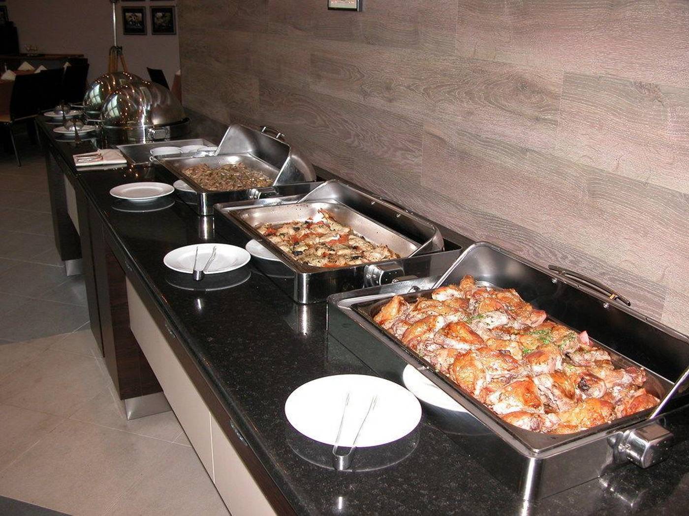 Grand-Victoria-Restaurant-13