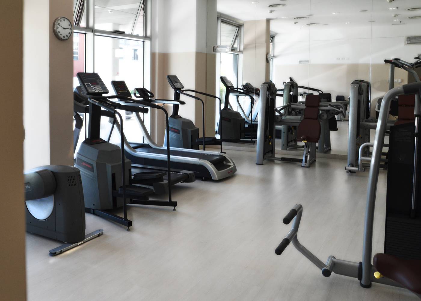 Ramada-Plaza-Milano-Hotel-Sports-and-Entertainment-44